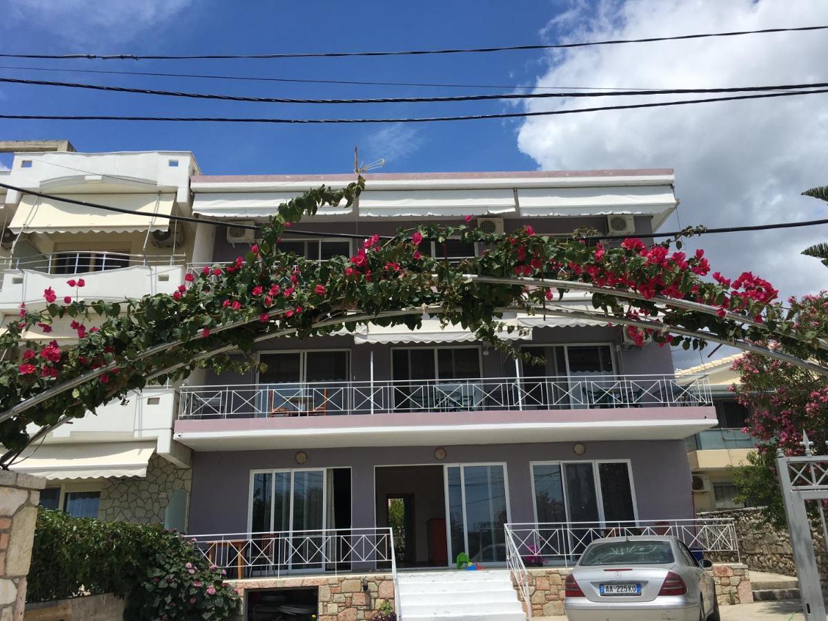 Irini Boutique Rooms!!! Himare Exterior foto