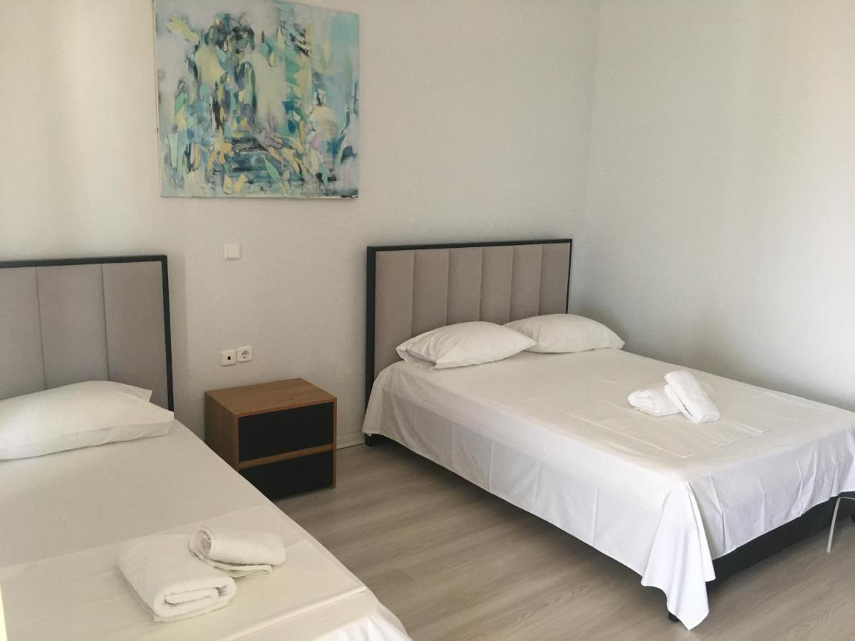 Irini Boutique Rooms!!! Himare Exterior foto