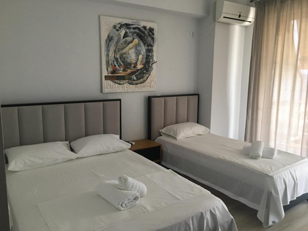 Irini Boutique Rooms!!! Himare Exterior foto