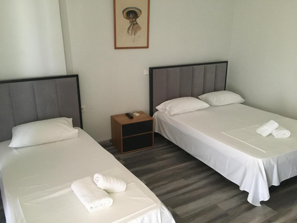 Irini Boutique Rooms!!! Himare Exterior foto