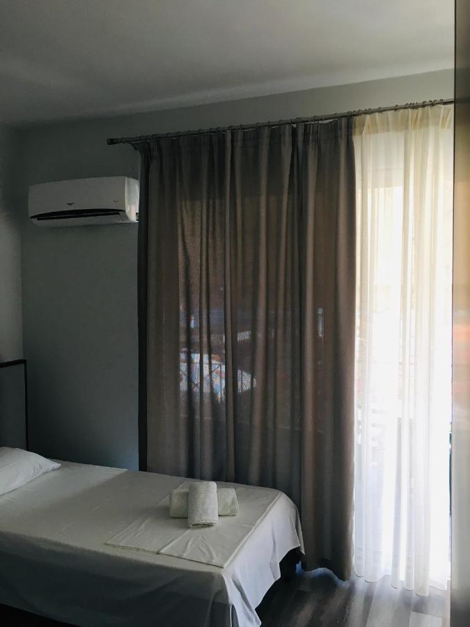 Irini Boutique Rooms!!! Himare Exterior foto