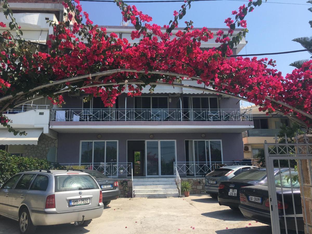 Irini Boutique Rooms!!! Himare Exterior foto
