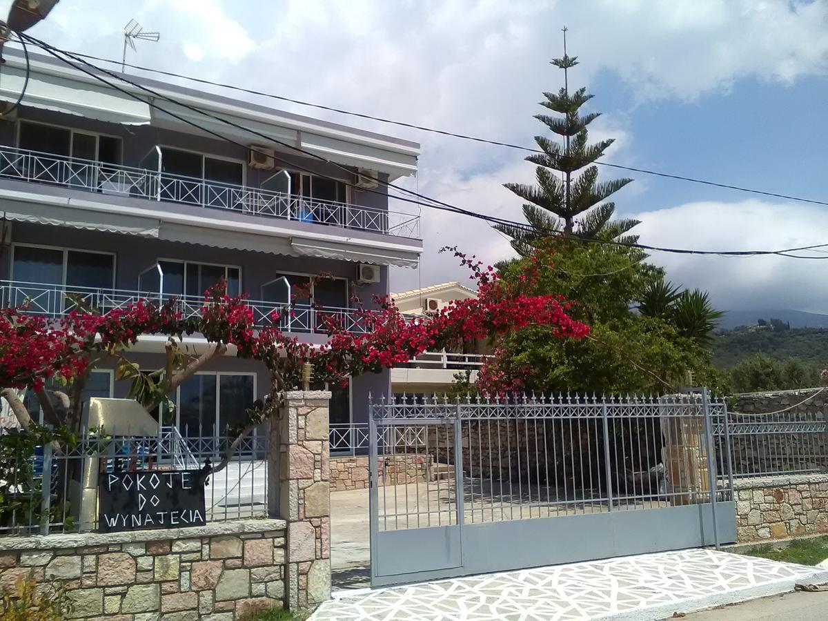 Irini Boutique Rooms!!! Himare Exterior foto